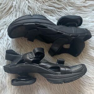 Z-Coil Sidewinder Pain Relief Black Leather Open Toe Spring Heel Sandal Size 14